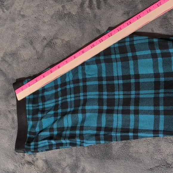 VICTORIA'S SECRET Thermal Long Pajama Set Green Buffalo Check NWT Sz Small - Picture 11 of 12
